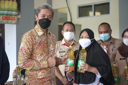 OPM Minyak Goreng Murah Berlanjut, Sasar Warga Bogor Barat