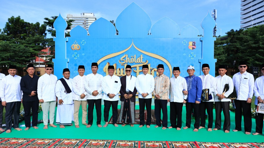 Picsart_25-03-31_18-56-41-275