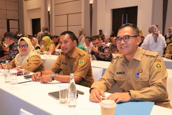 Picsart_25-08-05_08-31-31-012