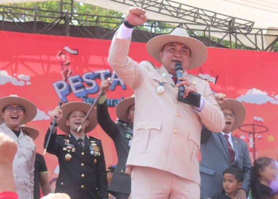 Picsart_25-08-18_05-30-03-430