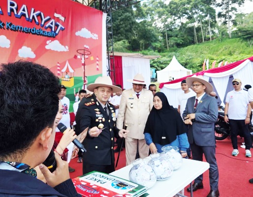 Picsart_25-08-18_19-37-50-857