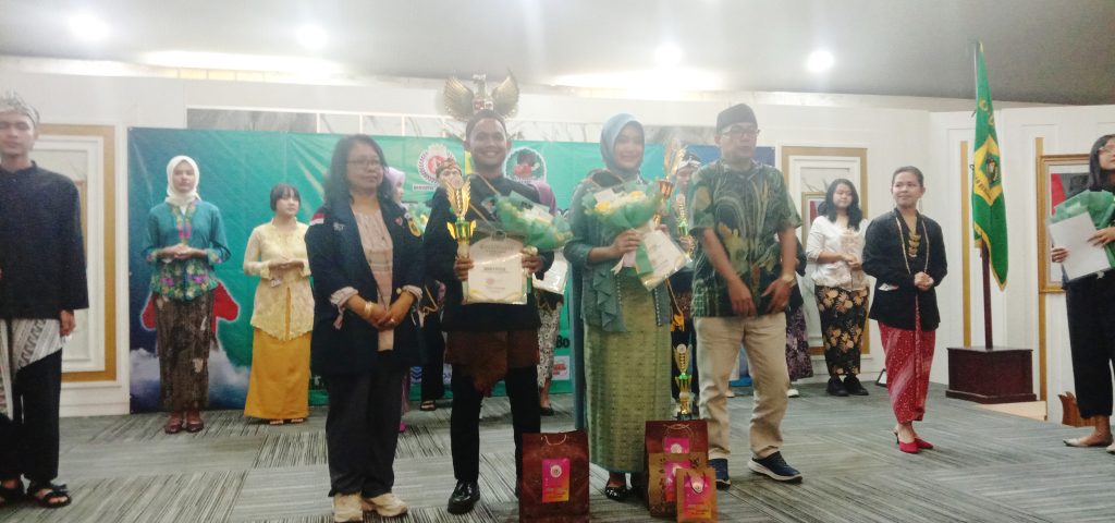 Picsart_25-09-21_17-15-47-069