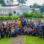 Picsart_25-11-21_16-37-31-886