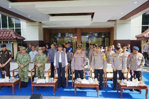 Picsart_25-11-21_17-23-52-351